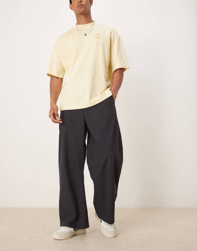 ASOS DESIGN - Horseshoe-Hose in Schwarz von ASOS DESIGN