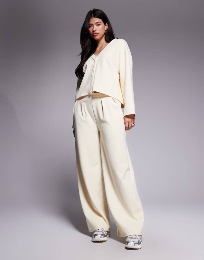 ASOS DESIGN - Hose aus Interlock-Stoff in Cremeweiß mit weitem Bein, Kombiteil von ASOS DESIGN
