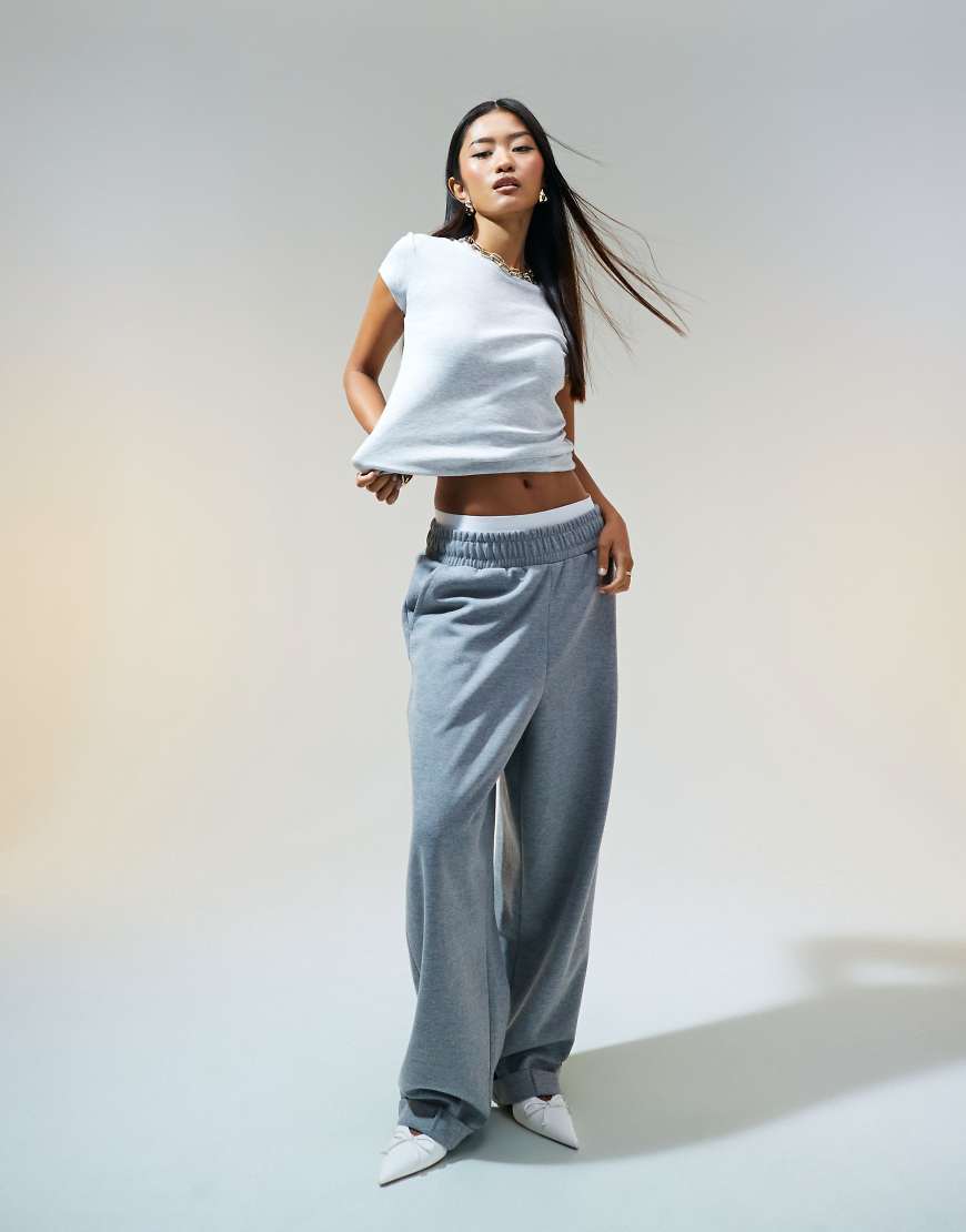 ASOS DESIGN - Hose aus Scuba-Stoff in Anthrazit meliert mit Umschlagsaum-Grau von ASOS DESIGN