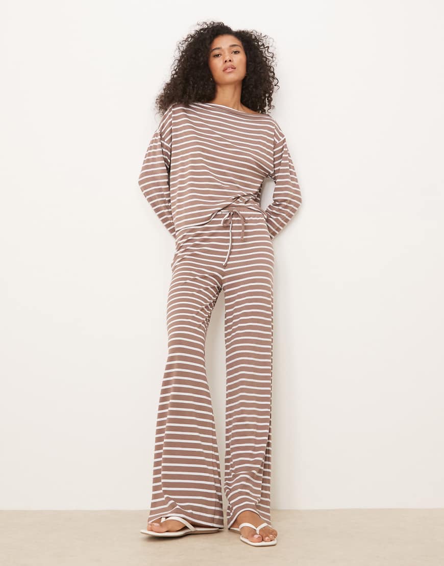 ASOS DESIGN - Hose in Braun gestreift mit weitem Bein, Kombiteil von ASOS DESIGN