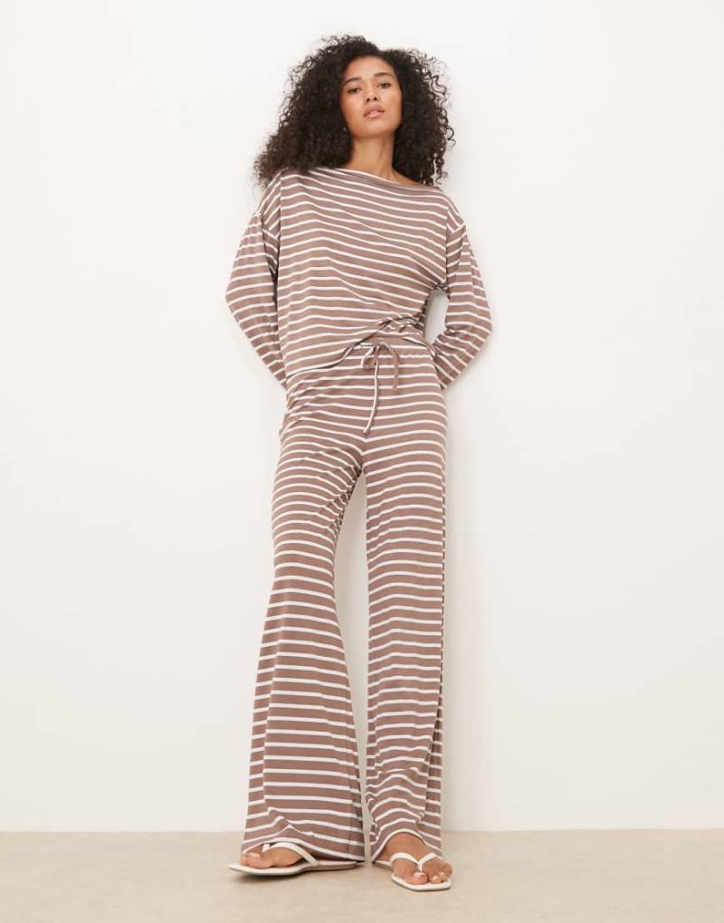 ASOS DESIGN - Hose in Braun gestreift mit weitem Bein, Kombiteil von ASOS DESIGN