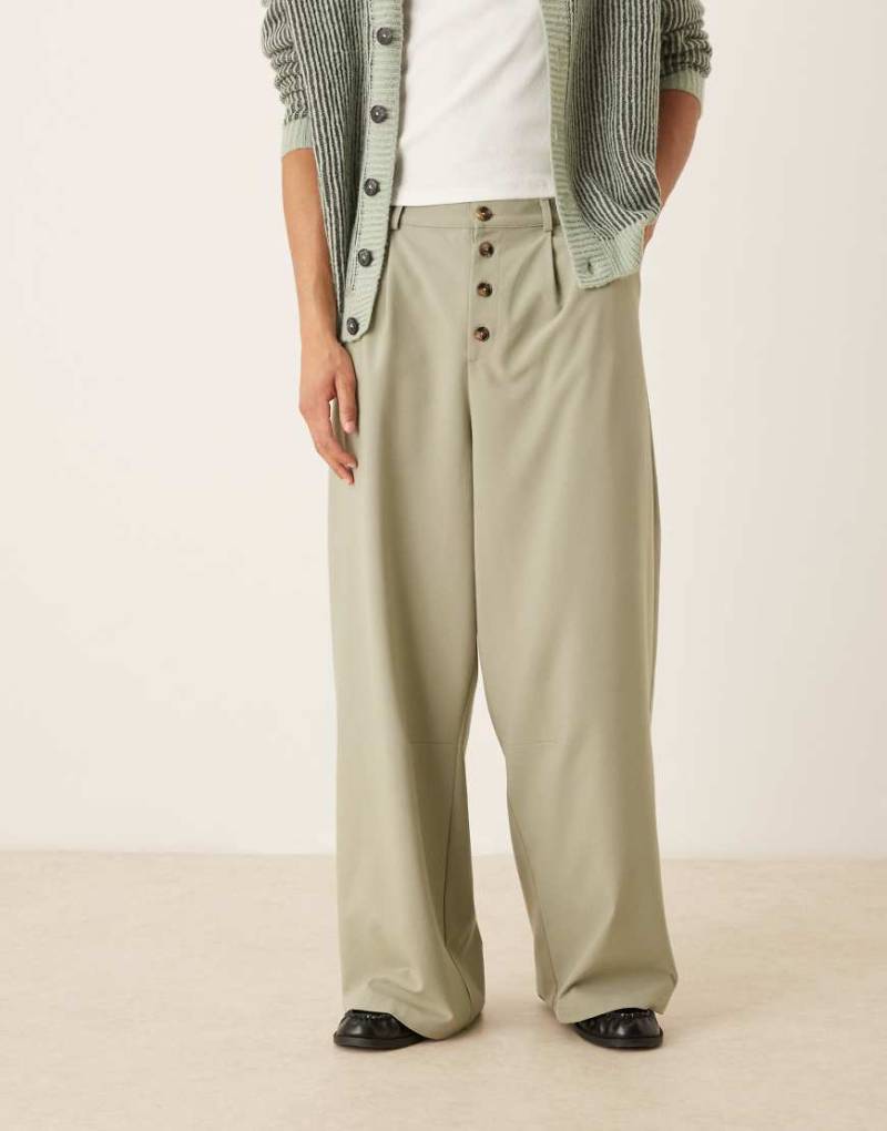 ASOS DESIGN - Hose in Salbeigrün mit Nadelstreifen und weitem, abgerundetem Bein-Grau von ASOS DESIGN