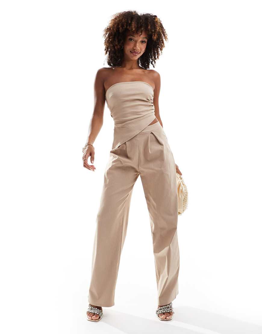 ASOS DESIGN - Hose in Steinbeige mit weitem Schnitt und Nadelstreifen, Kombiteil-Bunt ASOS DESIGN - Hose in Steinbeige mit weitem Schnitt und Nadelstreifen, Kombiteil-Bunt von ASOS DESIGN