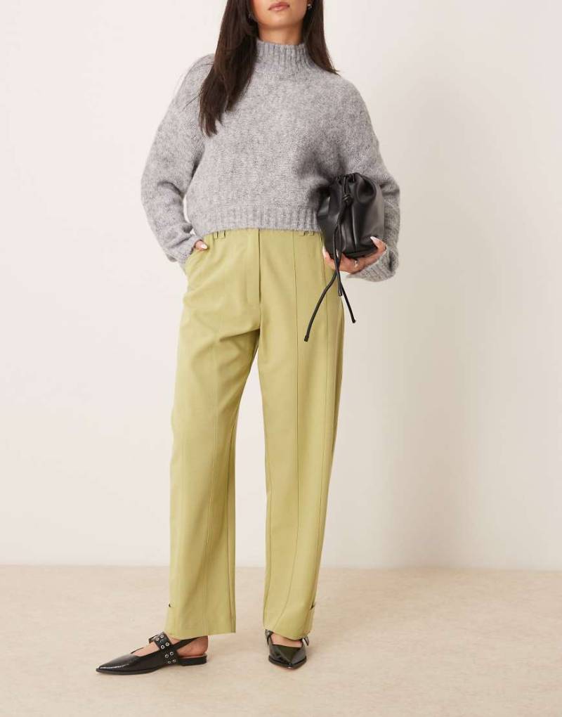 ASOS DESIGN - Hose in hellem Khaki mit Riegel am Saum und Leistentaschen-Schwarz von ASOS DESIGN
