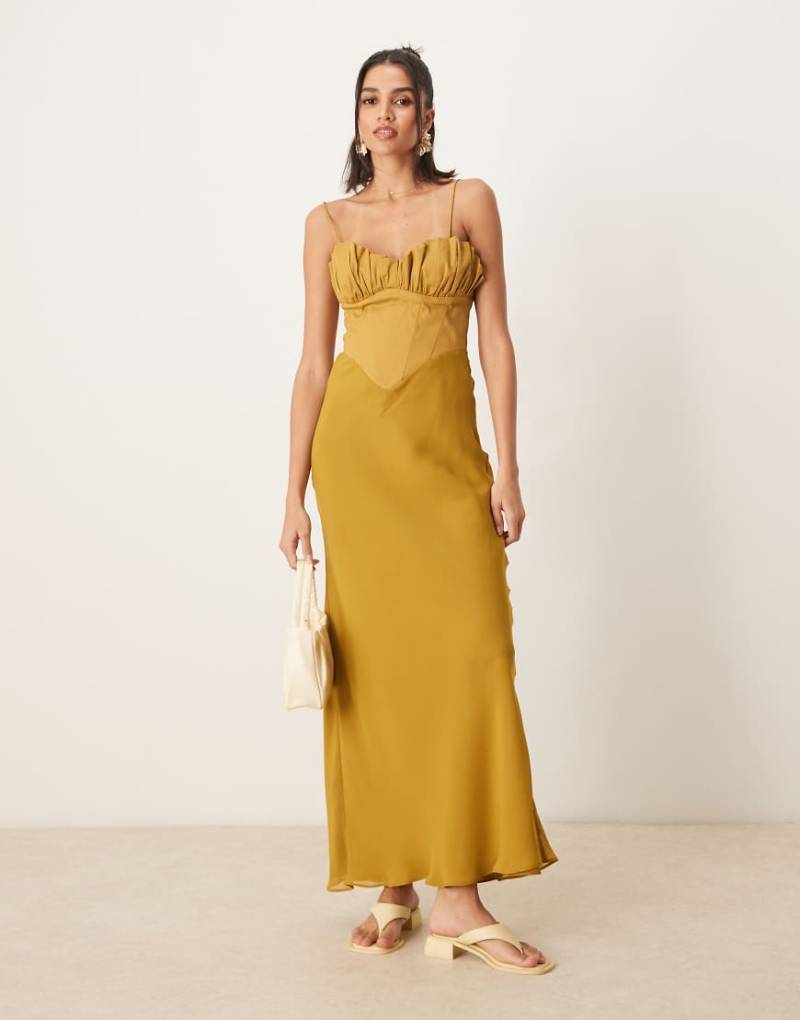 ASOS DESIGN - Hybrid-Midaxikleid in Ocker mit Korsettdetail und Schrägschnitt-Gelb von ASOS DESIGN