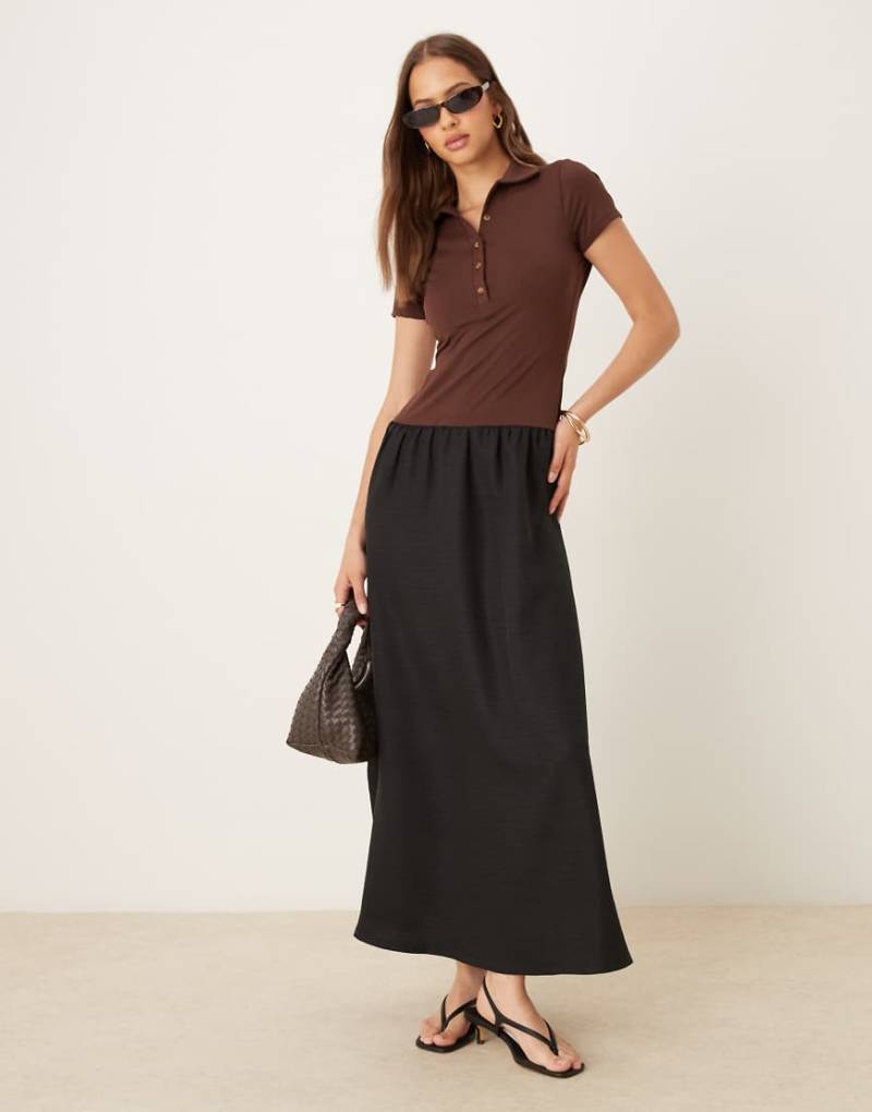ASOS DESIGN - Hybrid-Midikleid in Schokobraun mit T-Shirt-Detail und Knopfleiste von ASOS DESIGN
