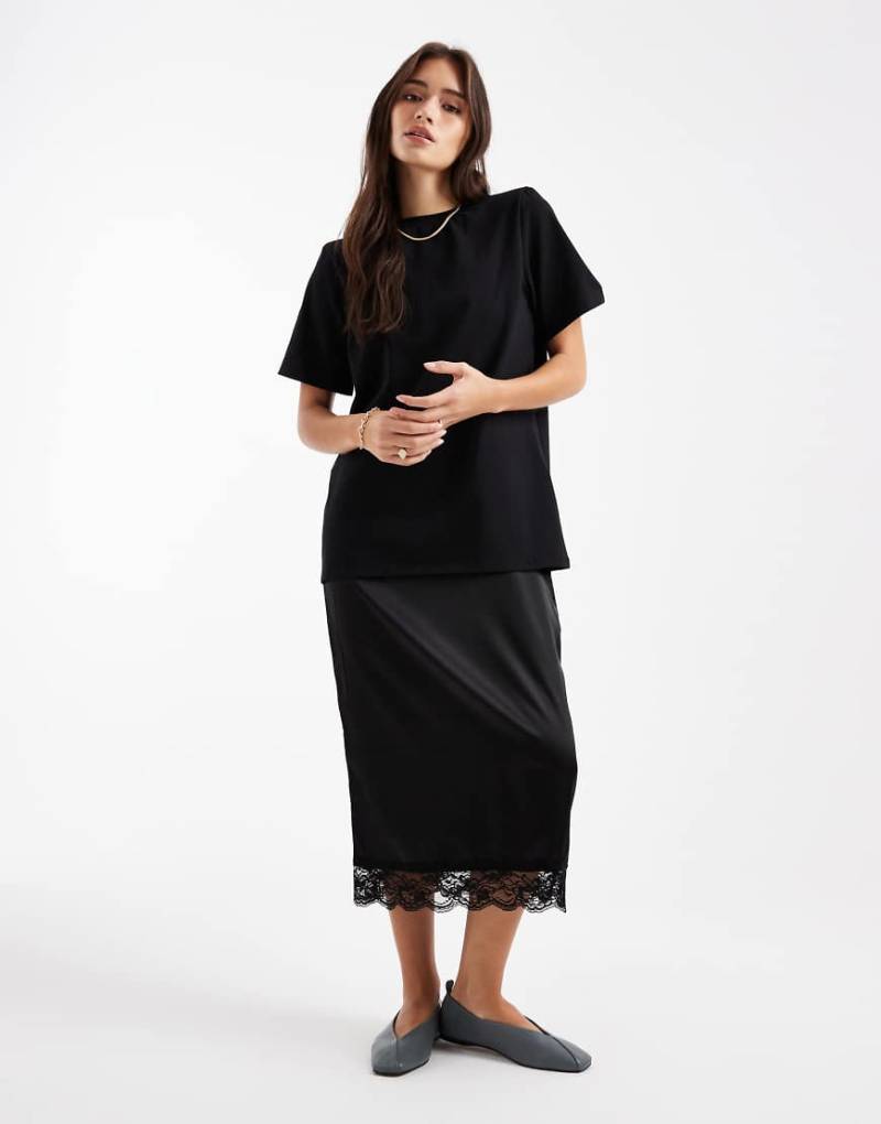 ASOS DESIGN - Hybrid-T-Shirt-Midikleid in Schwarz mit Rock aus Spitze und Satin von ASOS DESIGN