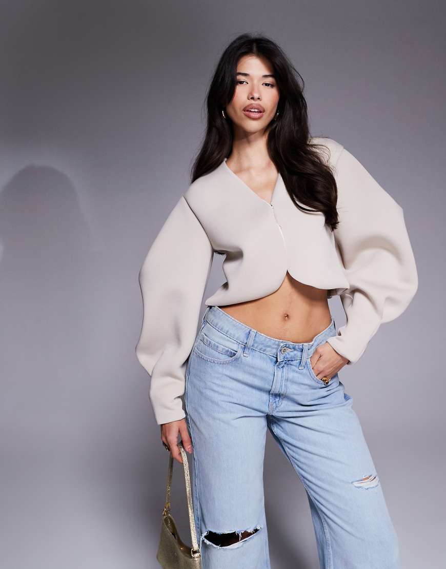 ASOS DESIGN - Jacke aus Scuba-Stoff in Steinbeige mit sehr voluminösen Ärmeln-Neutral von ASOS DESIGN