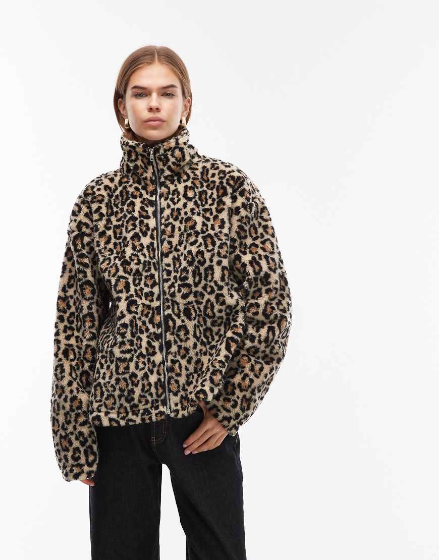 ASOS DESIGN - Jacke aus Teddyfleece mit Reißverschluss und Leopardenmuster-Brown von ASOS DESIGN