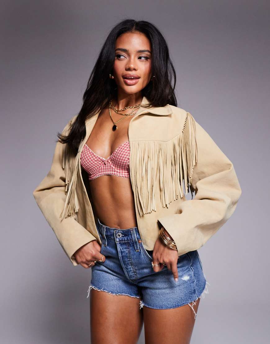 ASOS DESIGN - Jacke in Buttermilchgelb aus echtem Wildleder mit Fransen von ASOS DESIGN