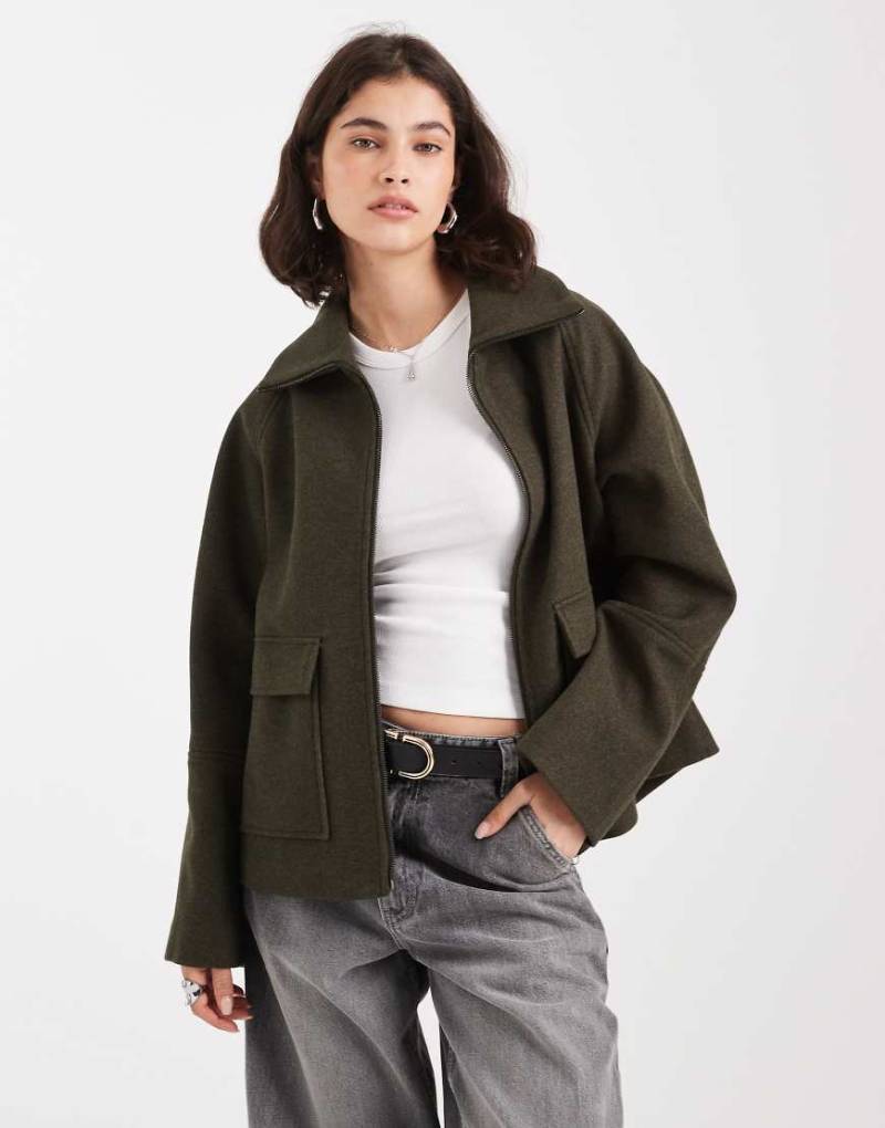 ASOS DESIGN - Formelle Harrington-Jacke in Khaki mit Taschendetail-Braun von ASOS DESIGN