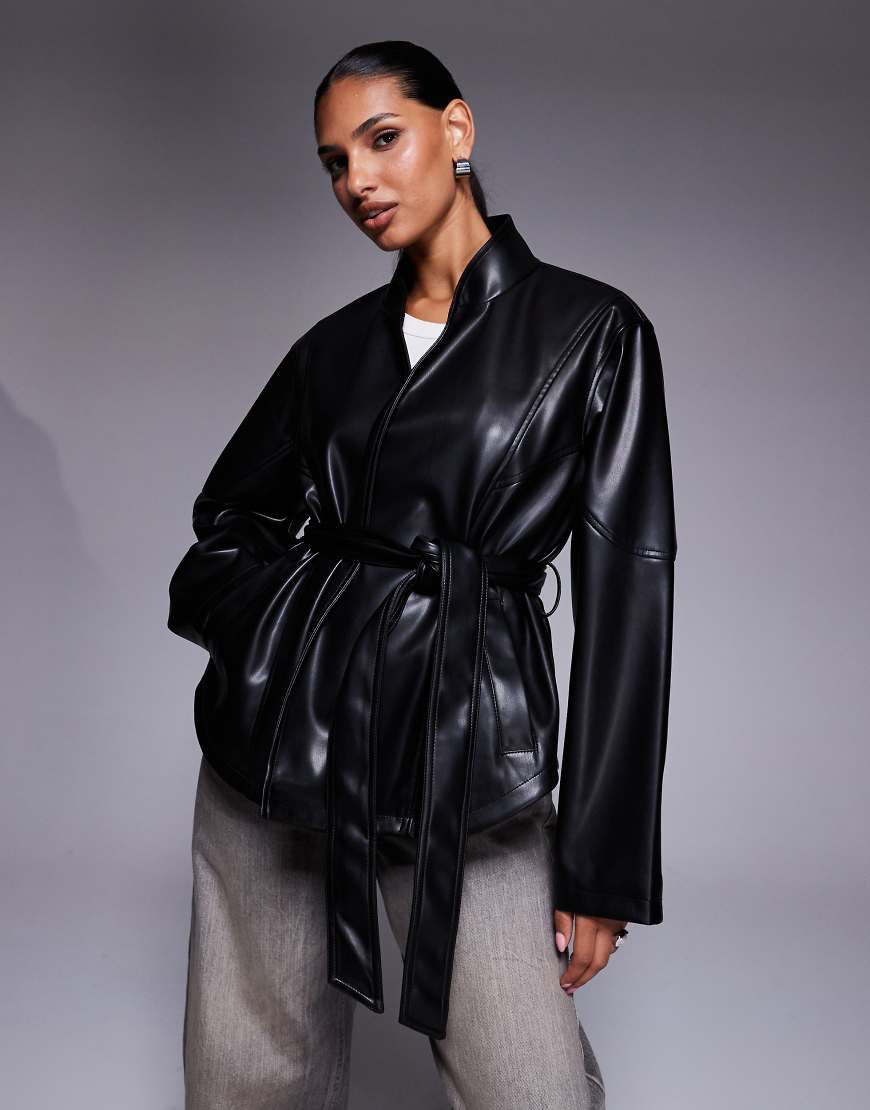 ASOS DESIGN - Jacke in schwarzer Lederoptik mit Ziernaht von ASOS DESIGN