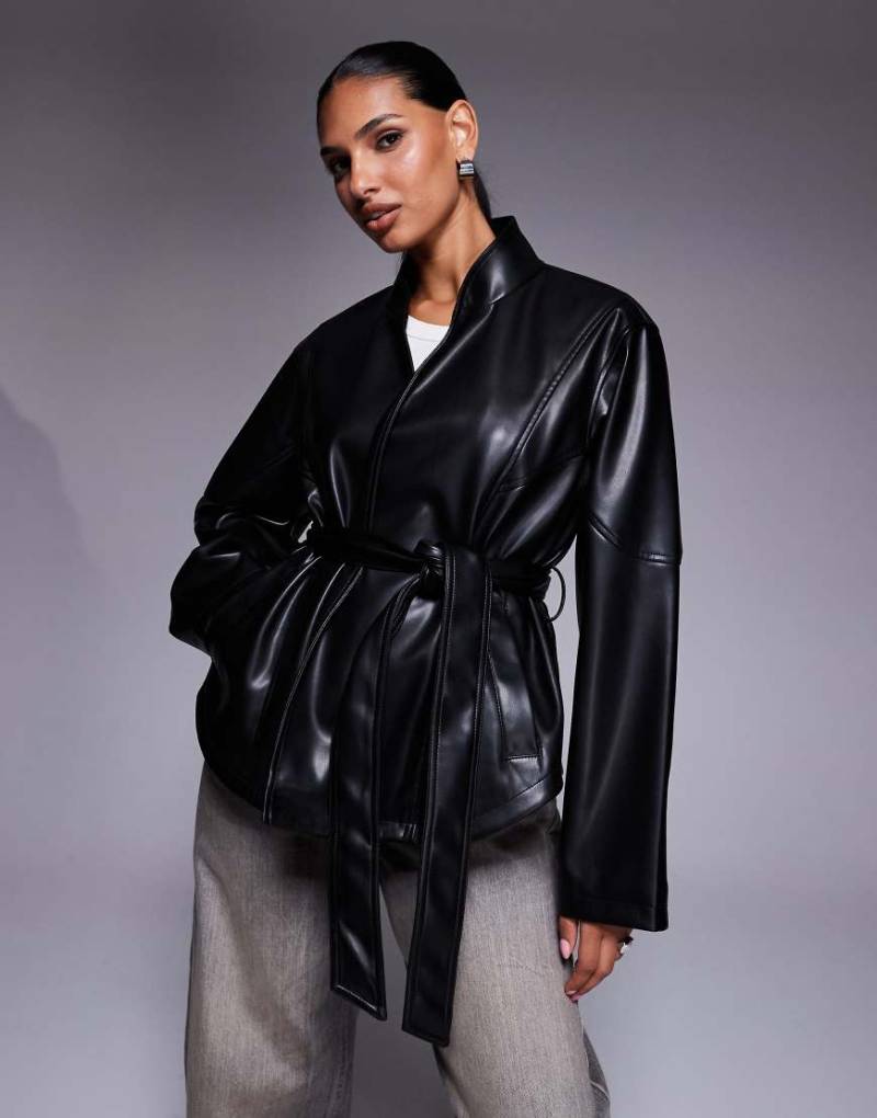 ASOS DESIGN - Jacke in schwarzer Lederoptik mit Ziernaht von ASOS DESIGN
