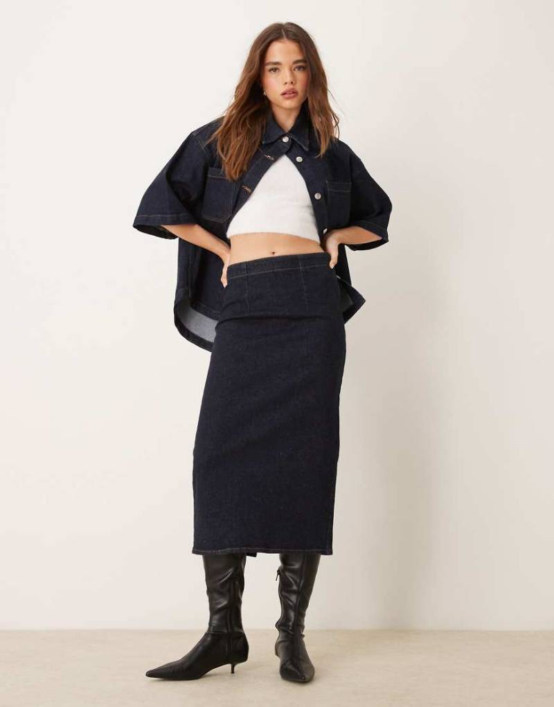 ASOS DESIGN - Jeans-Bleistiftrock in Indigoblau von ASOS DESIGN
