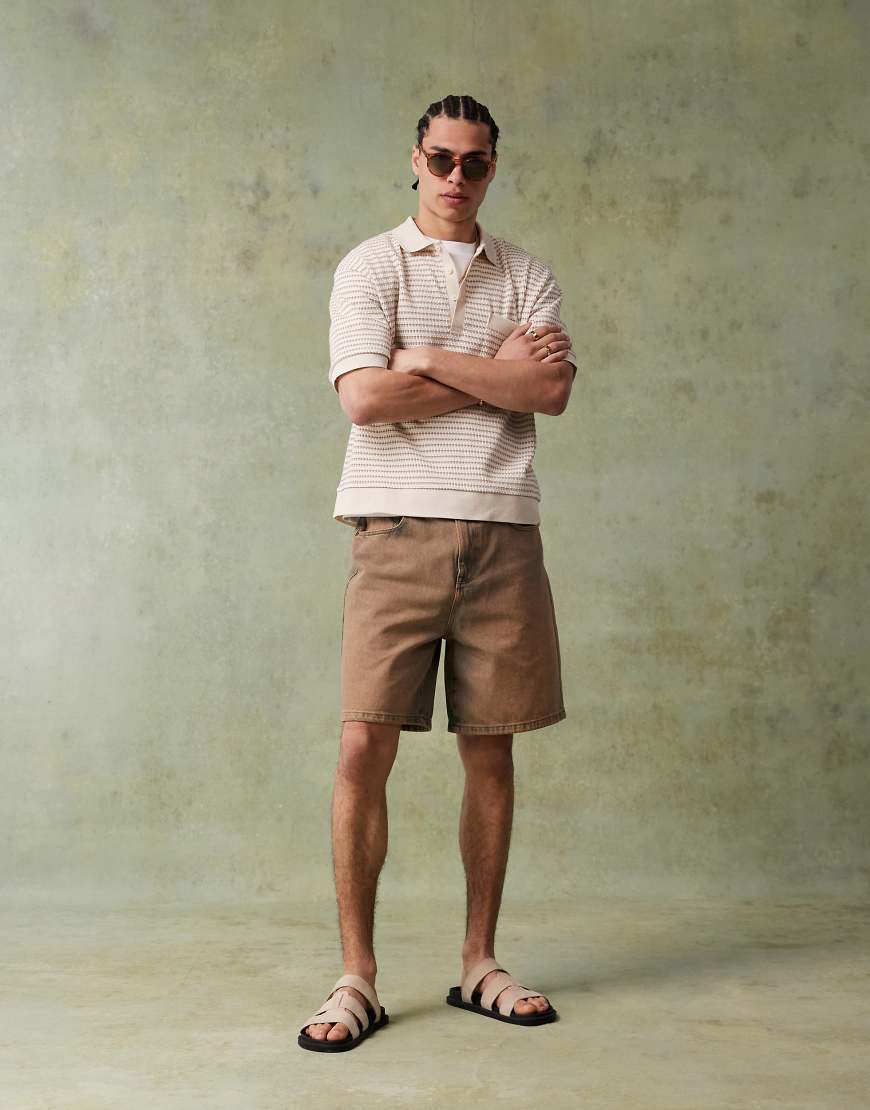 ASOS DESIGN - Jeans-Jorts in normaler Länge mit braunem Farbstich von ASOS DESIGN