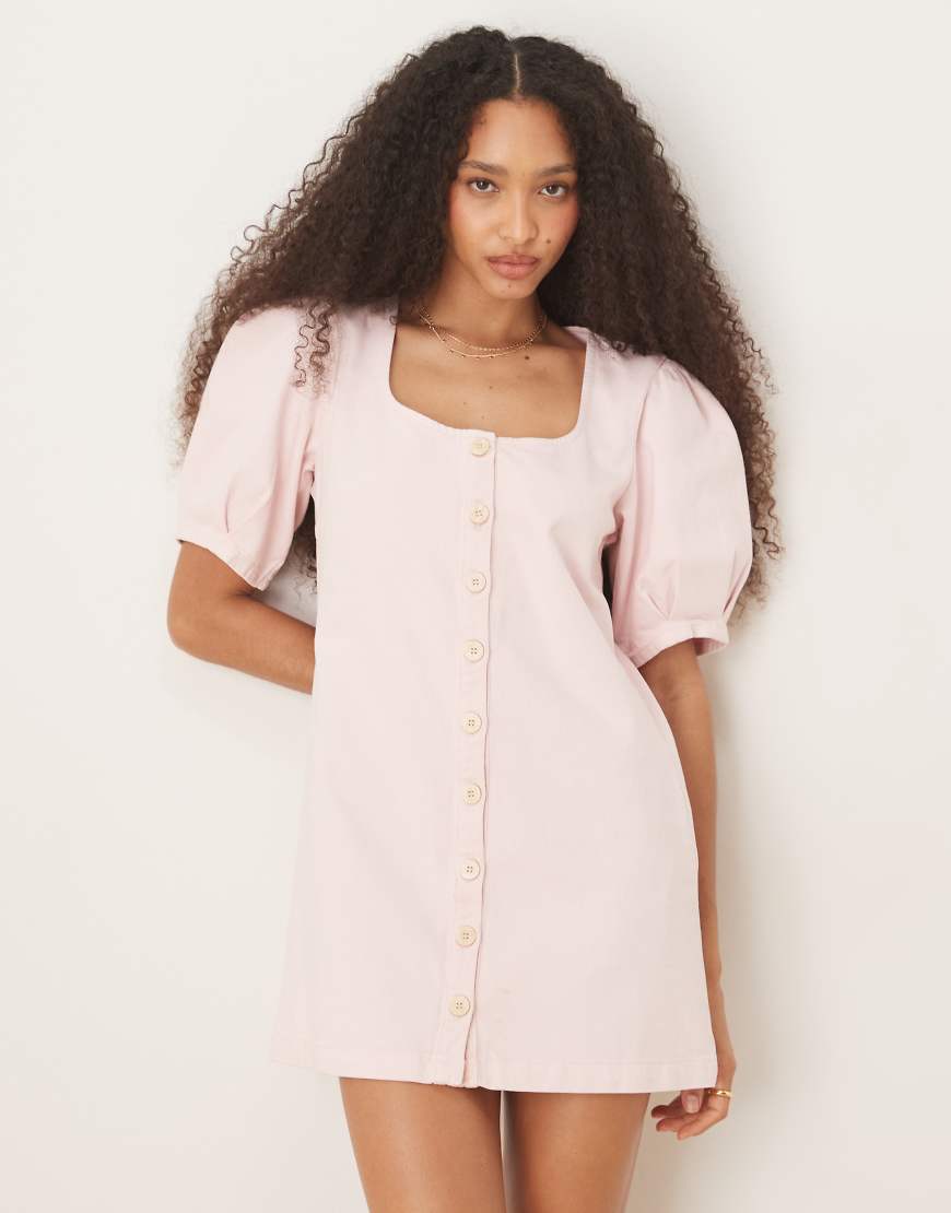 ASOS DESIGN - Jeans-Minikleid in Softrosa mit Knopfleiste und Puffärmeln ASOS DESIGN - Jeans-Minikleid in Softrosa mit Knopfleiste und Puffärmeln von ASOS DESIGN