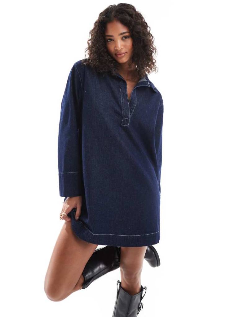 ASOS DESIGN - Jeans-Rugbykleid in Indigoblau von ASOS DESIGN