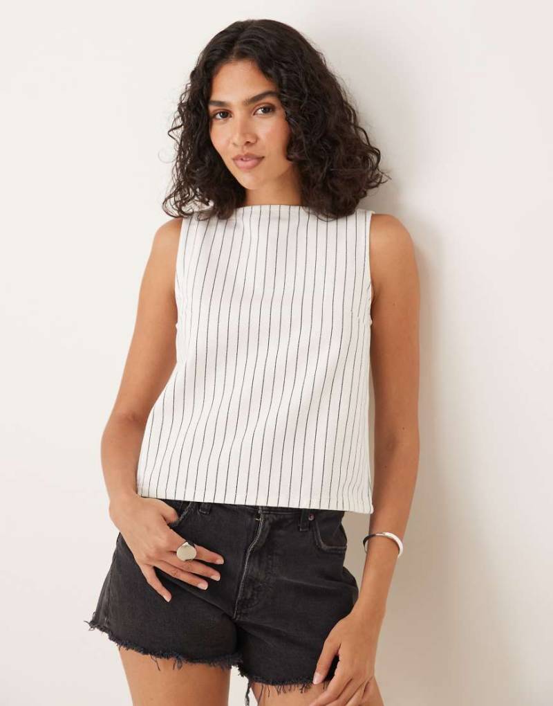 ASOS DESIGN - Jeans-Tanktop in Ecru gestreift mit U-Boot-Ausschnitt-Weiß von ASOS DESIGN