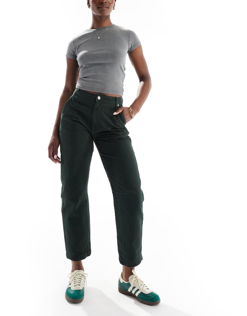ASOS DESIGN - Jeans in Khaki mit abgerundetem Bein-Grün ASOS DESIGN - Jeans in Khaki mit abgerundetem Bein-Grün von ASOS DESIGN