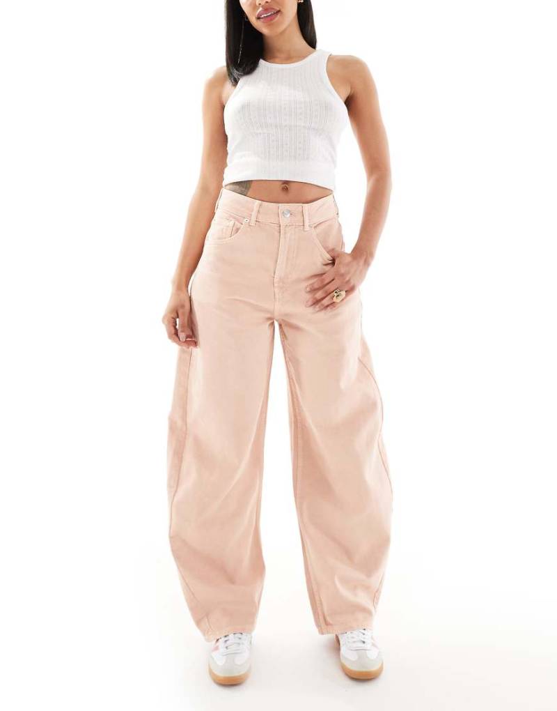 ASOS DESIGN - Jeans in Pfirsich mit weitem, abgerundetem Bein und hohem Bund-Neutral von ASOS DESIGN