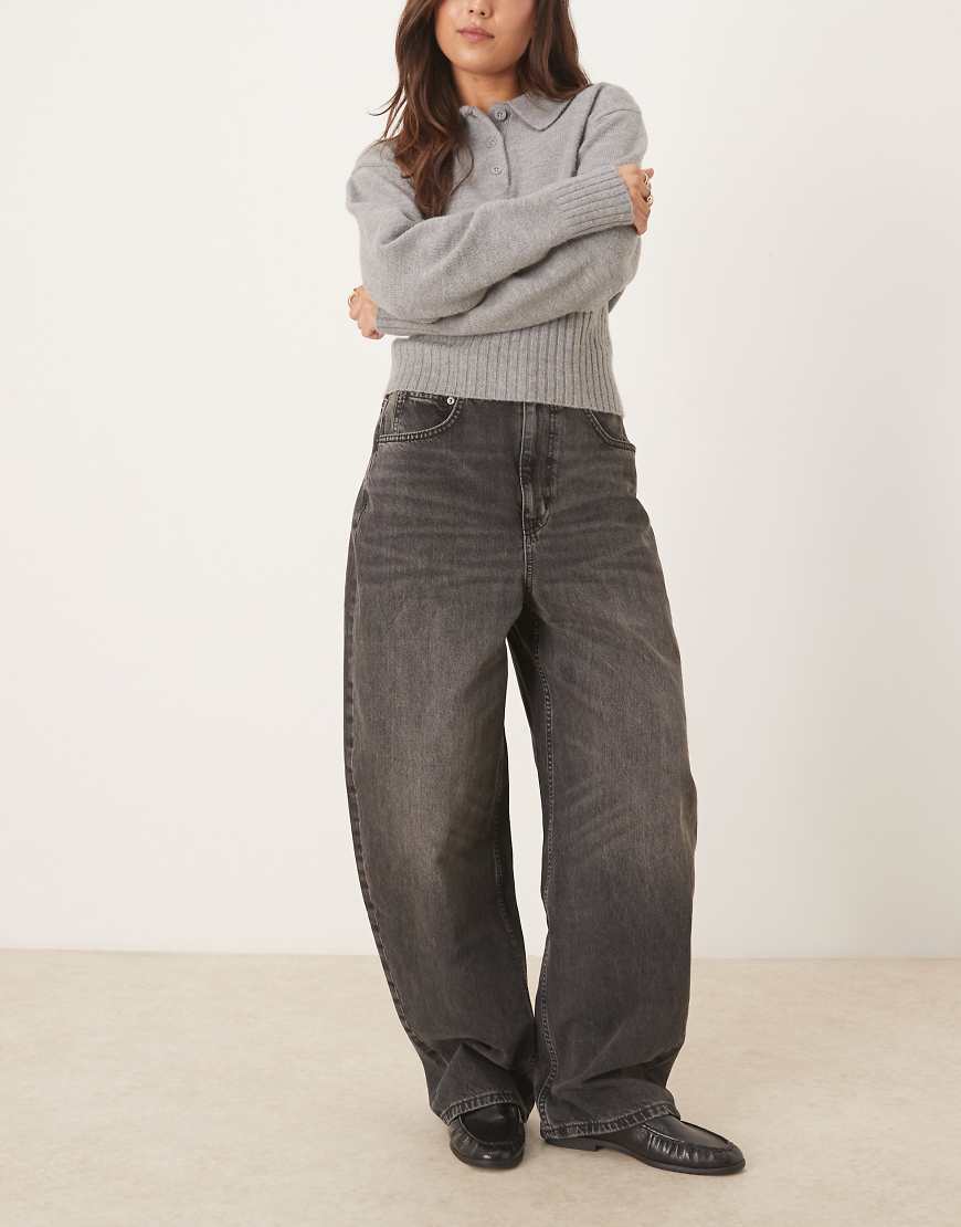 ASOS DESIGN - Jeans in verwaschenem Anthrazit mit weitem, abgerundetem Bein und hohem Bund-Schwarz von ASOS DESIGN