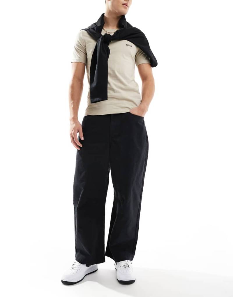 ASOS DESIGN - Jeans mit Hufeisenschnitt in Schwarz von ASOS DESIGN