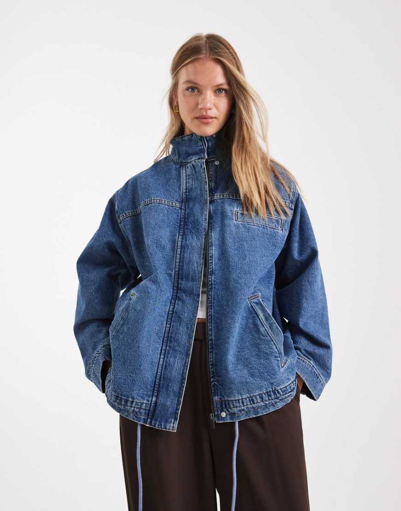 ASOS DESIGN - Jeansjacke mit Stehkragen-Blau von ASOS DESIGN
