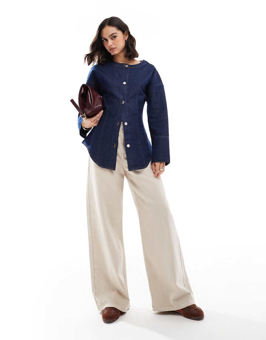 ASOS DESIGN - Jeansoberteil in Indigoblau mit geraffter Taille ASOS DESIGN - Jeansoberteil in Indigoblau mit geraffter Taille von ASOS DESIGN