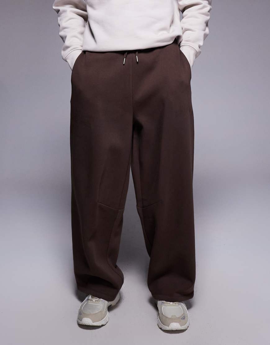 ASOS DESIGN - Jogginghose in Braun mit weitem Schnitt-Brown ASOS DESIGN - Jogginghose in Braun mit weitem Schnitt-Brown von ASOS DESIGN