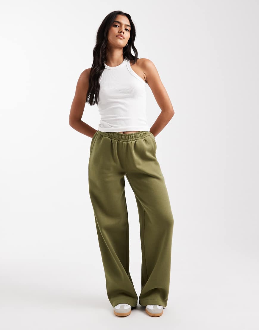 ASOS DESIGN - Jogginghose in Khaki mit weicher Innenseite und weitem Bein-Grün von ASOS DESIGN