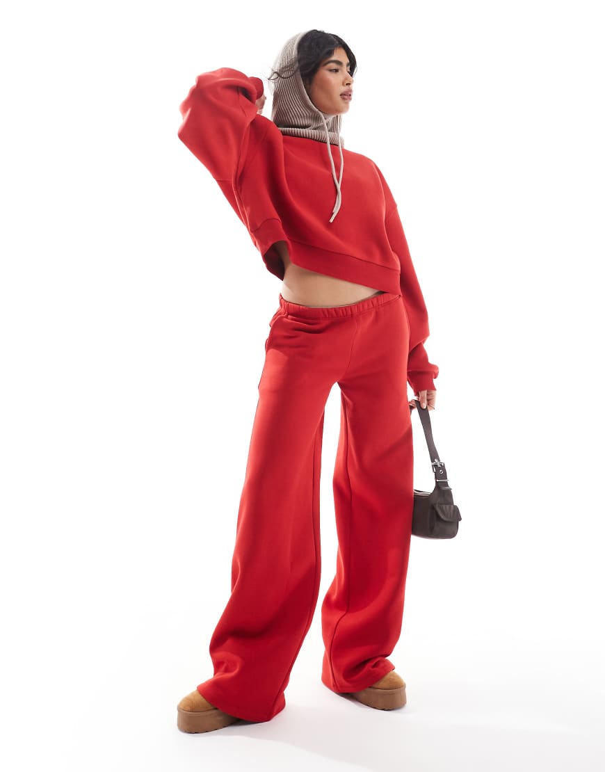 ASOS DESIGN - Jogginghose in Rot mit weitem Bein, Kombiteil von ASOS DESIGN