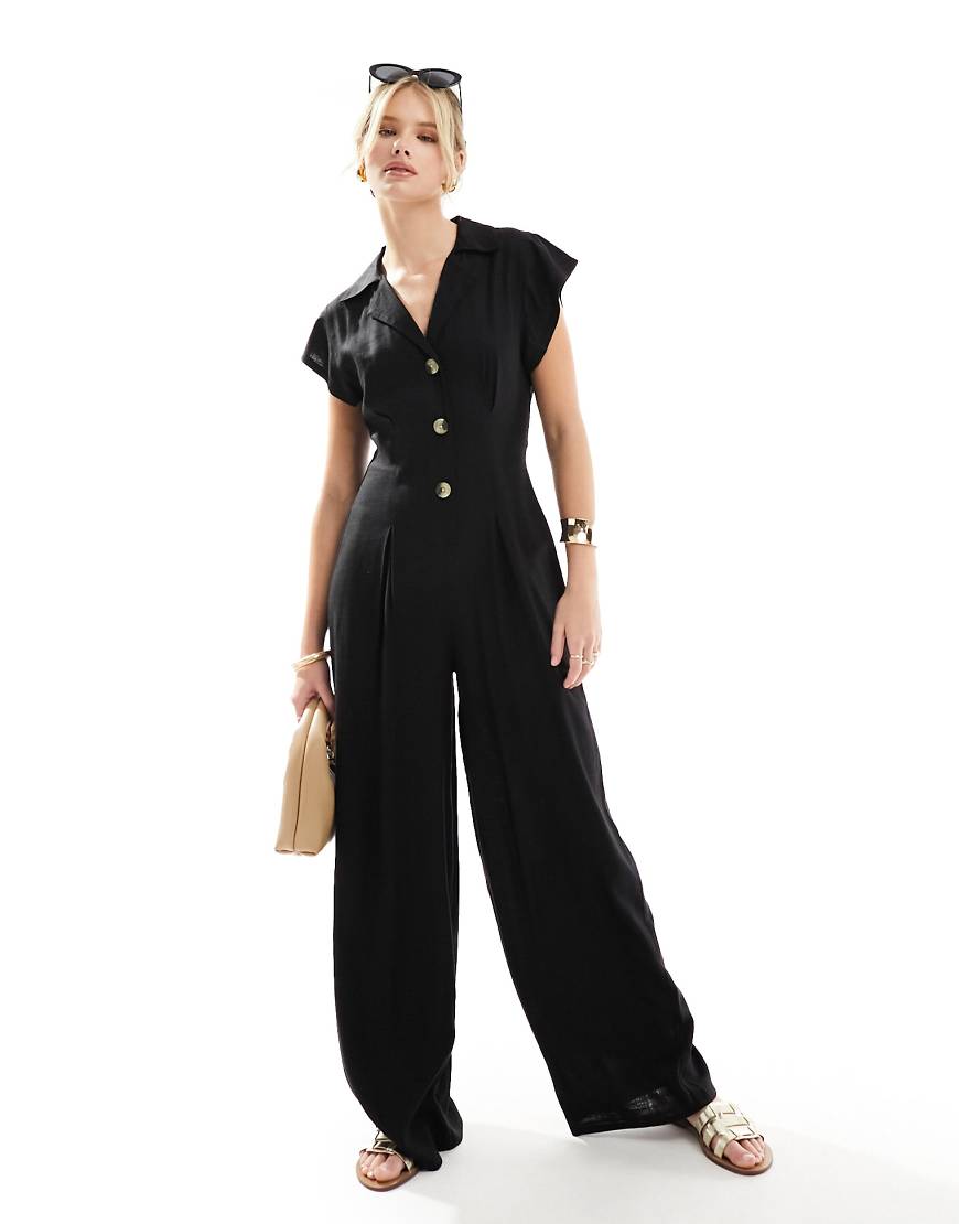 ASOS DESIGN - Jumpsuit aus Leinen in Schwarz mit Knopfleiste und Kragen ASOS DESIGN - Jumpsuit aus Leinen in Schwarz mit Knopfleiste und Kragen von ASOS DESIGN