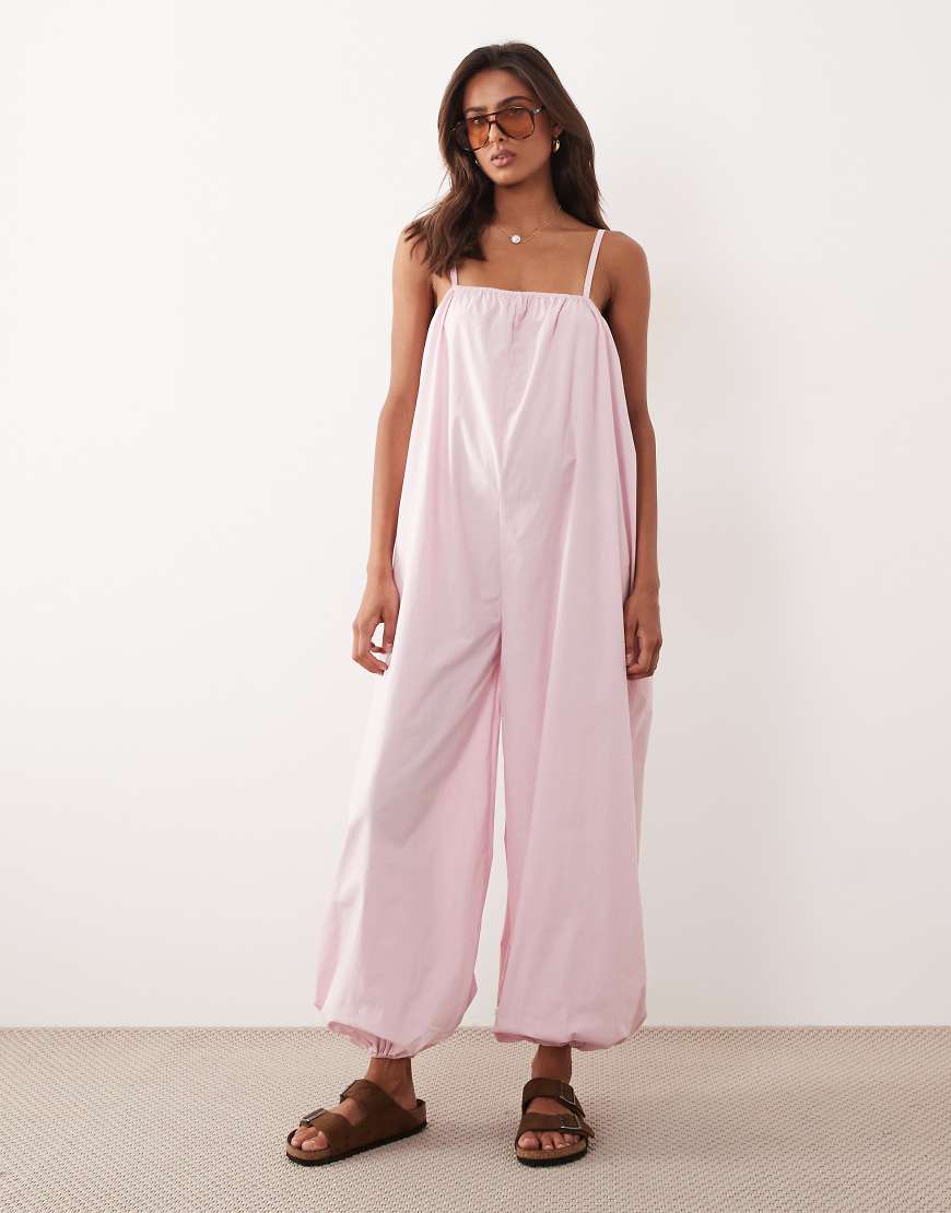 ASOS DESIGN - Jumpsuit mit Ballonbeinen in Rosa von ASOS DESIGN