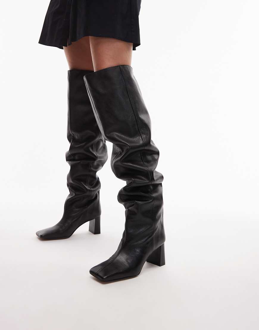 ASOS DESIGN - Kane - Weiche Overknee-Stiefel aus Leder in Schwarz mit eckiger Zehenpartie von ASOS DESIGN