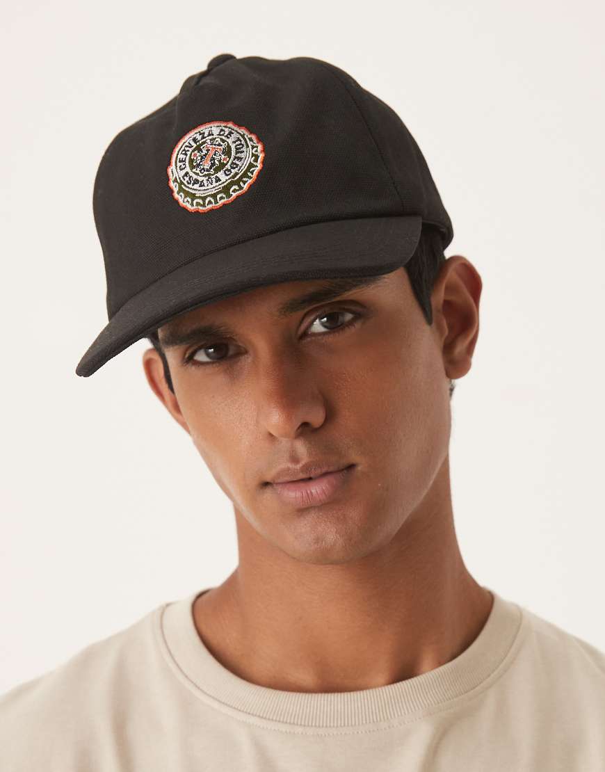 ASOS DESIGN - Baseballkappe in Schwarz mit Stickerei von ASOS DESIGN