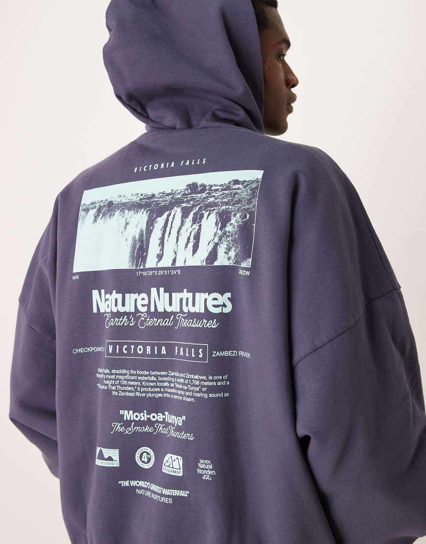 ASOS DESIGN - Kapuzenpullover in Grau mit extremer Oversize-Passform und Fotoprint hinten ASOS DESIGN - Kapuzenpullover in Grau mit extremer Oversize-Passform und Fotoprint hinten von ASOS DESIGN