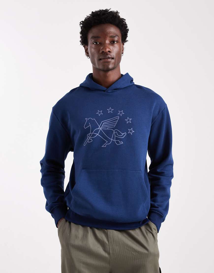 ASOS DESIGN - Kapuzenpullover in Marineblau mit gummiertem Sportprint ASOS DESIGN - Kapuzenpullover in Marineblau mit gummiertem Sportprint von ASOS DESIGN