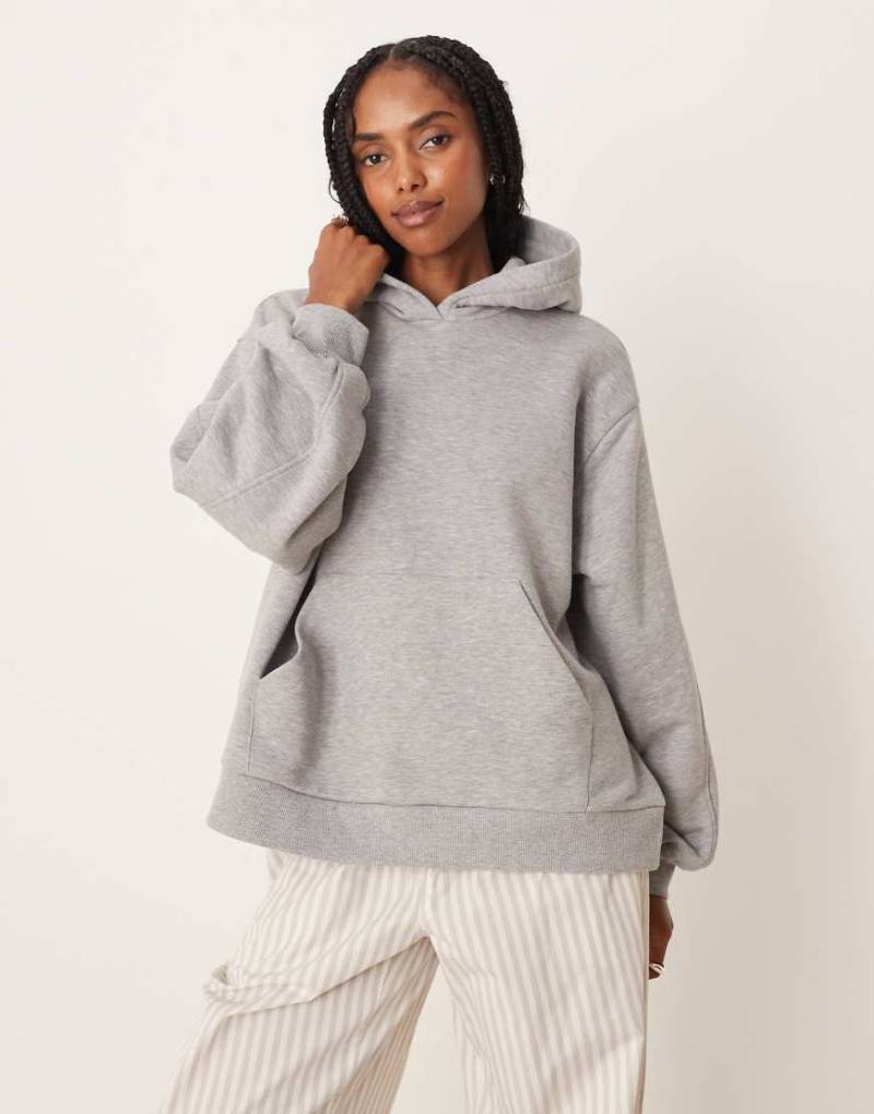 ASOS DESIGN - Kapuzenpullover in meliertem Grau mit Godet-Detail von ASOS DESIGN