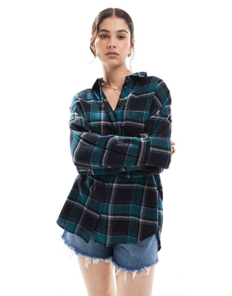 ASOS DESIGN - Karierte Oversize-Hemdbluse in Grün und Schwarz-Bunt von ASOS DESIGN