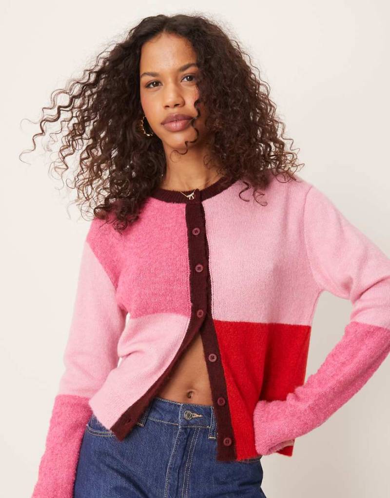 ASOS DESIGN - Kastig geschnittene Strickjacke mit Farbblockdesign-Bunt von ASOS DESIGN