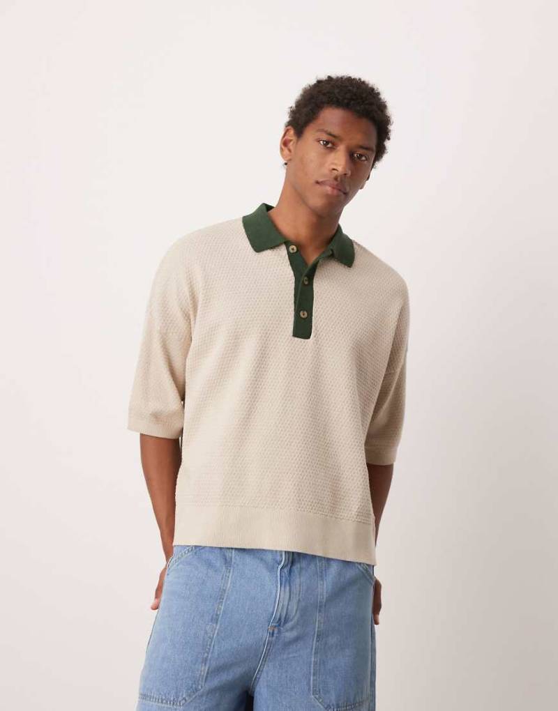 ASOS DESIGN - Oversize-Polohemd aus Strick in Ecru mit kontrastierendem Kragen-Neutral von ASOS DESIGN