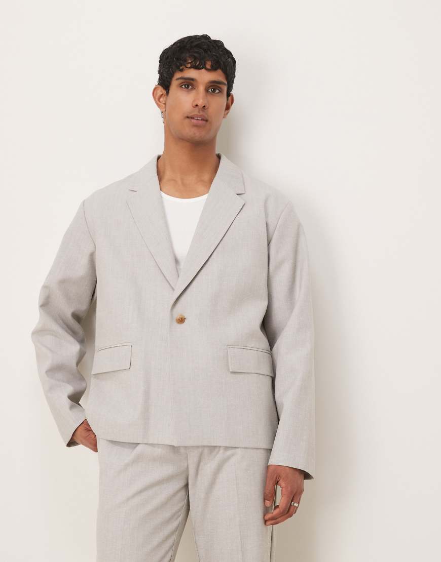 ASOS DESIGN - Kastige, strukturierte Anzugjacke in Grau mit Leinenanteil ASOS DESIGN - Kastige, strukturierte Anzugjacke in Grau mit Leinenanteil von ASOS DESIGN