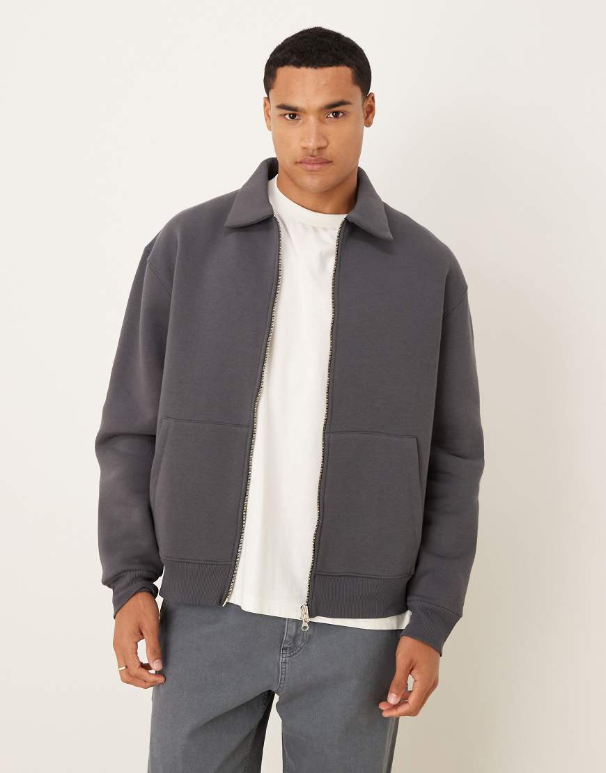 ASOS DESIGN - Kastige Harrington-Jacke in Anthrazit mit Oversize-Design und Reißverschluss-Grau ASOS DESIGN - Kastige Harrington-Jacke in Anthrazit mit Oversize-Design und Reißverschluss-Grau von ASOS DESIGN