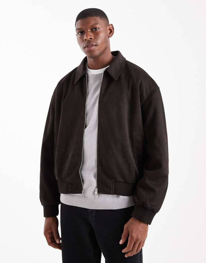 ASOS DESIGN - Kastige Harrington-Jacke in Braun aus Wildlederimitat von ASOS DESIGN
