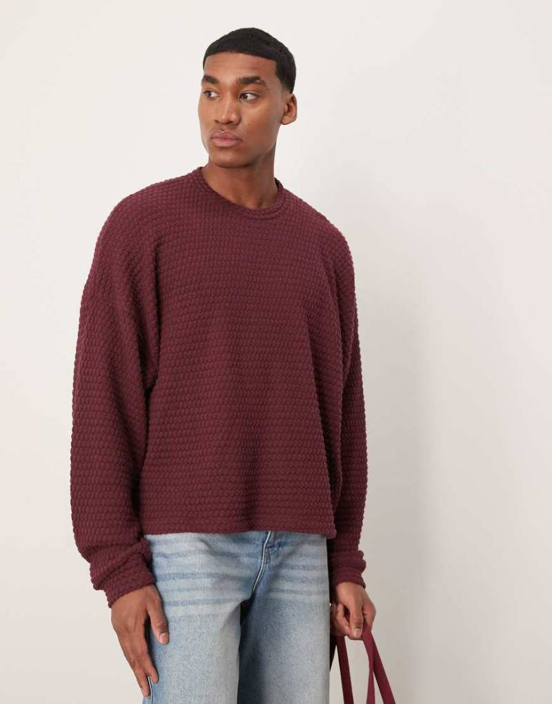 ASOS DESIGN - Kastiger, leichter Pullover im Strick-Look in Burgunderrot mit extremer Oversize-Passform von ASOS DESIGN