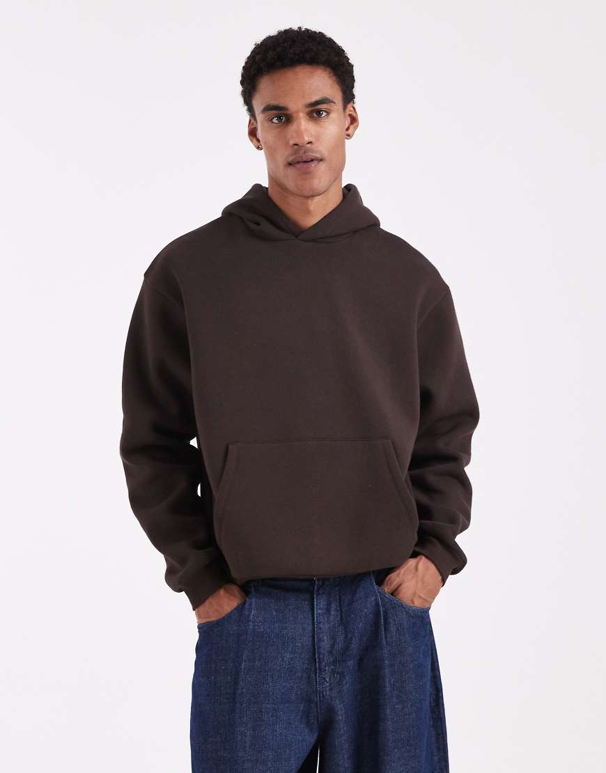 ASOS DESIGN - Kastiger Basic-Kapuzenpullover in Braun mit lässigem Schnitt-Brown von ASOS DESIGN