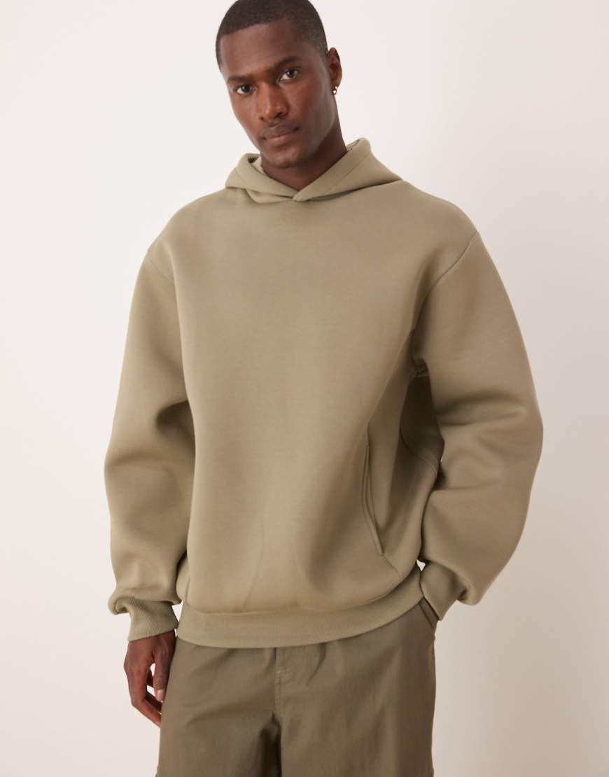 ASOS DESIGN - Kastiger Oversize-Kapuzenpullover aus schwerem Scuba-Stoff in Khaki-Grün ASOS DESIGN - Kastiger Oversize-Kapuzenpullover aus schwerem Scuba-Stoff in Khaki-Grün von ASOS DESIGN