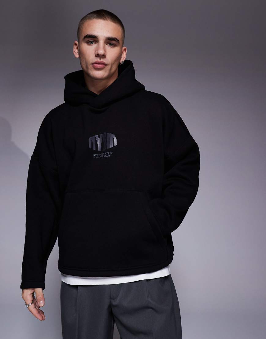 ASOS DESIGN - Kastiger Oversize-Kapuzenpullover in Schwarz mit überschnittenen Schultern im schlichtem Look ASOS DESIGN - Kastiger Oversize-Kapuzenpullover in Schwarz mit überschnittenen Schultern im schlichtem Look von ASOS DESIGN