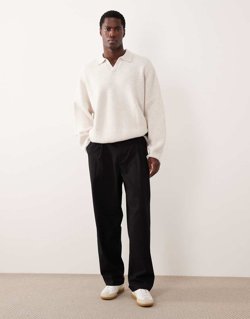 ASOS DESIGN - Kastiger Strickpullover in Ecru mit Patentmuster, Super-Oversize-Schnitt und eingekerbtem Ausschnitt-Weiß von ASOS DESIGN