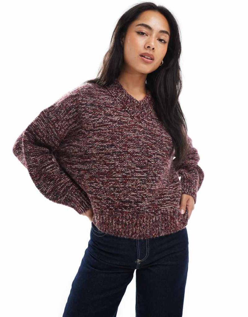 ASOS DESIGN - Kastiger Strickpullover in Multiply mit V-Ausschnitt-Marineblau von ASOS DESIGN